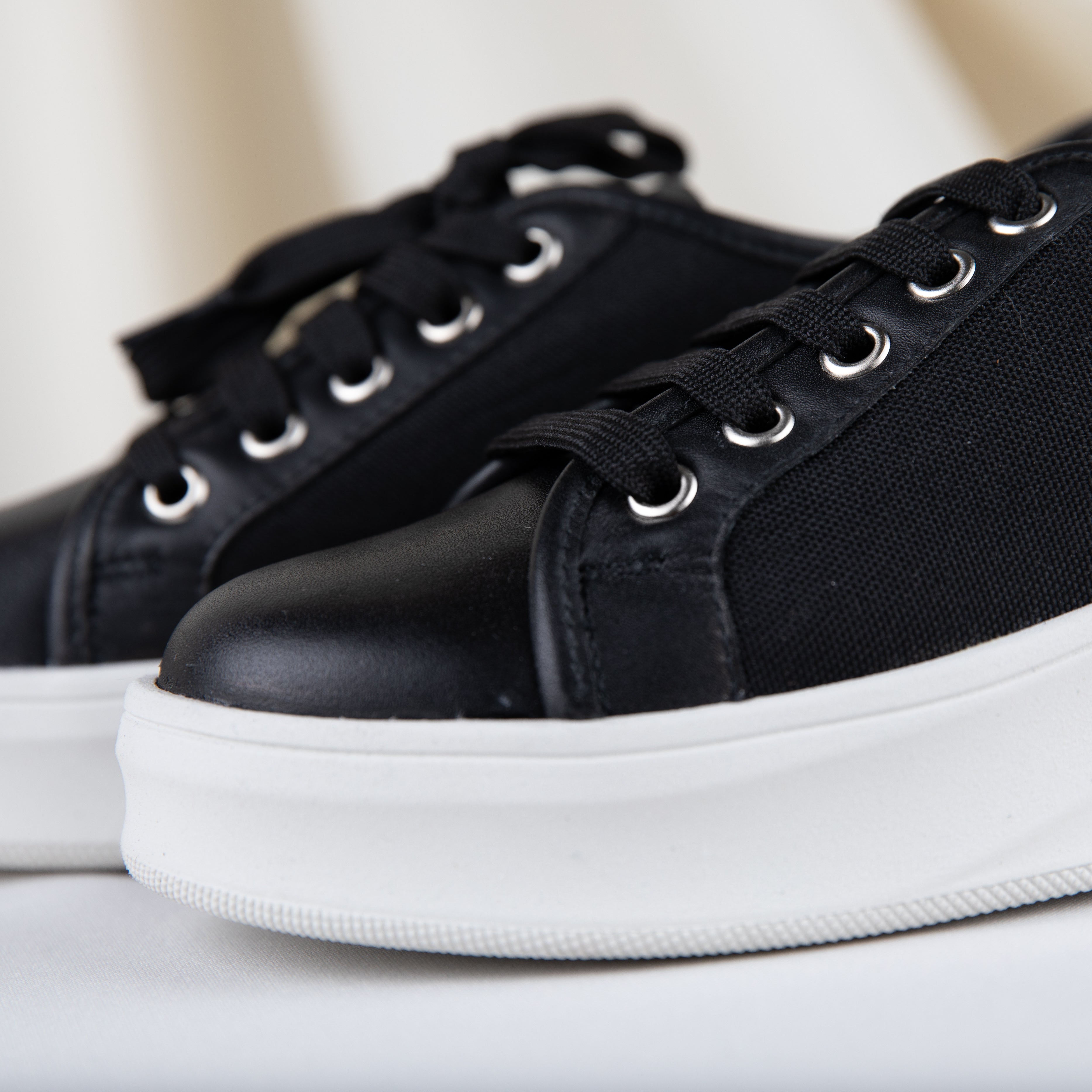 Tenis moitié-moitié Noir